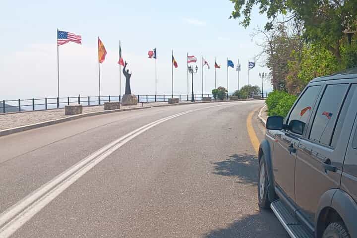 סיור פרטי באתונה לדלפי, הר פרנאסוס ואראחובה