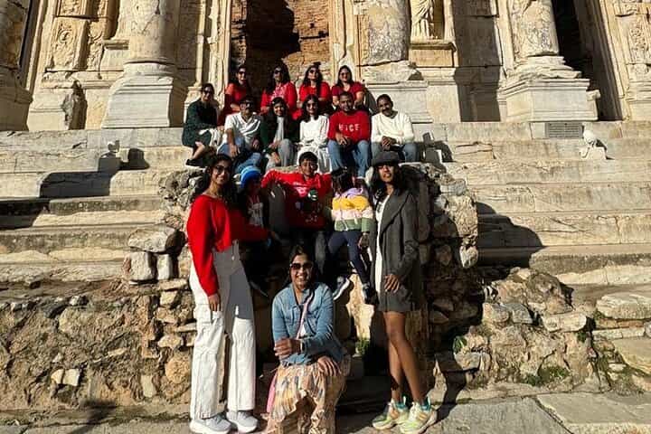 3-Hour Private Ephesus, Terrace Houses Tour from Kusadasi