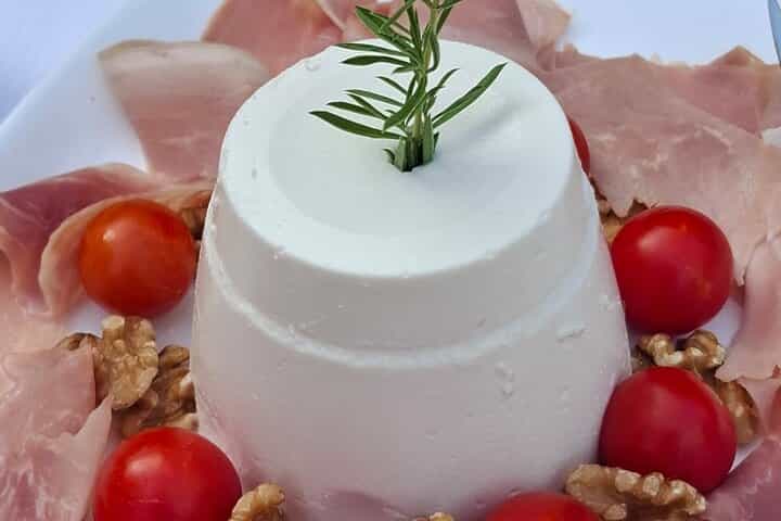 Tuscan Brunch & Organic Wines