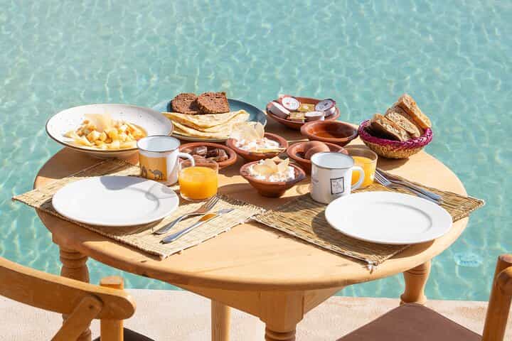 Agafay Desert Luxury Pool Day Pass with Lunch