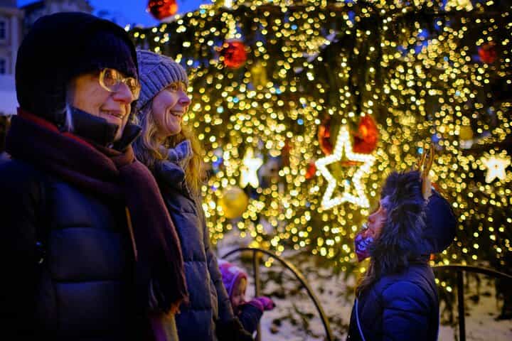 Private Christmas Walking Tour in Prague Old Town