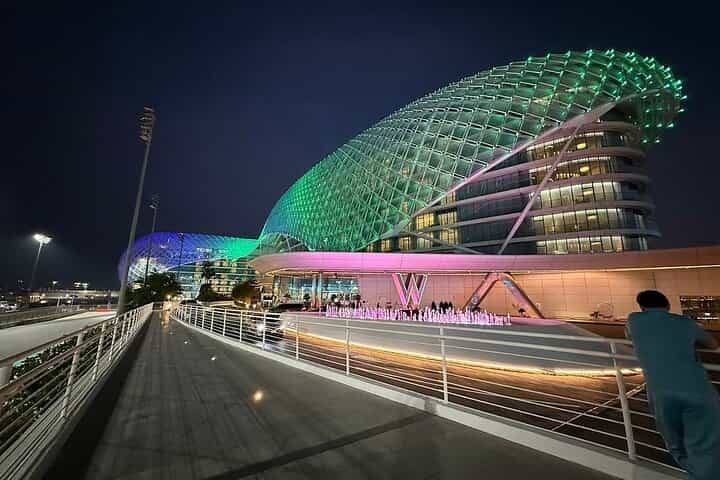 Abu Dhabi City Tour: Grand Mosque, Palace, Louvre & Ferrari World