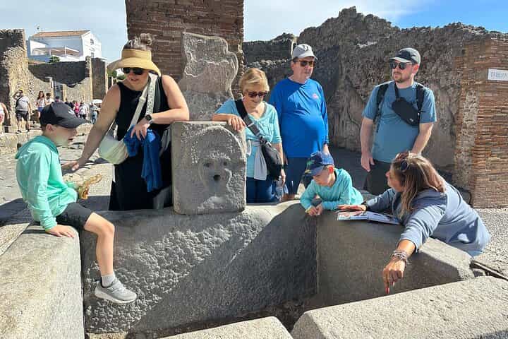 Skip-the-Line Pompeii Fun Guided Tour for Kids and Families –