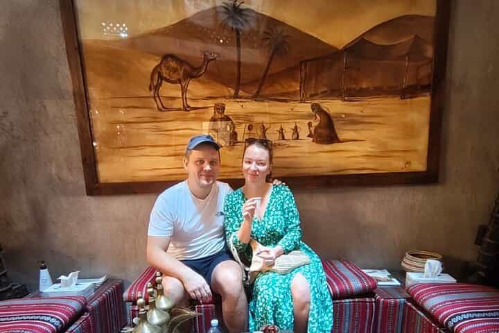 Old Dubai Walking Tour with Private Guide and Local Street Snacks