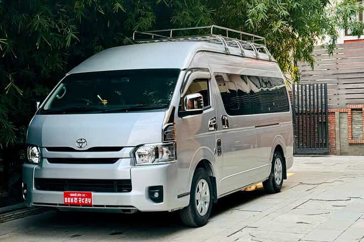 Private One-Way Transfer: Kathmandu to Pokhara/Chitwan/Lumbini