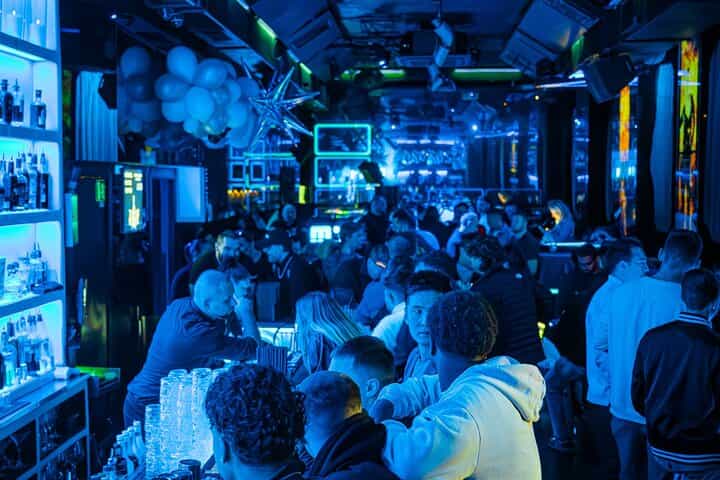 New Year's Eve Pub Crawl in Prague, end at KarLovy Lazne