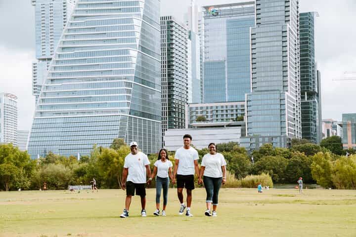 Private Vacation Photoshoot with Photographer in Nashville