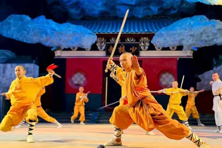 מנזר שאולין וכפר סן חוז'ן עם חווית רכבל מצ'נגצו