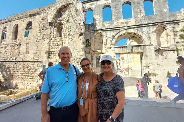 Split & Trogir Walking Tour with Local Wine Tasting 