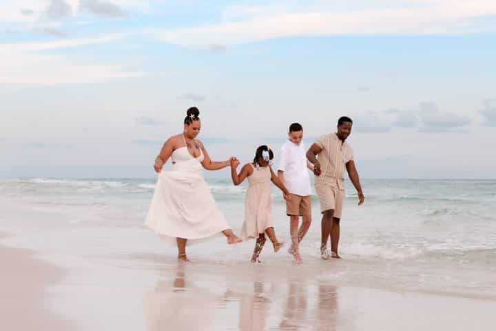 Private Vacation Photoshoot with Photographer in Seabrook Island