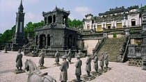 Hue’s Top Attractions by Car with Informative ES Driver