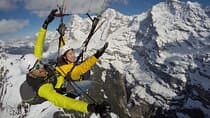 Mürren: Paragliding over the Lauterbrunnen Valley