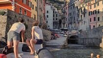 Explore the secrets of the Gulf of Poets and Cinque Terre by sea