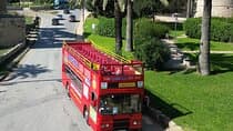 חוויה באוטובוס האדום בוארושע באנגלית מאיה נאפה, פרוטארס