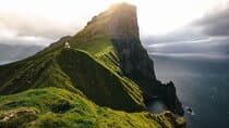 Private Kallur Lighthouse Hike