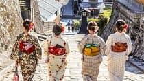 Kimono Walk and Tea ceremooy and sake in Historic Kitsuki Castle