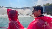 Best of Niagara Falls Canada Premium Tour: Behind Falls and Boat