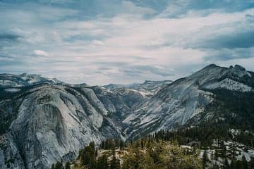 טיול של 5 ימים מאגמי קתדרלה לClouds Rest ו-Half Dome