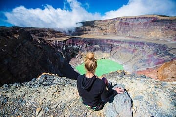 Santa Ana Volcano Tour: Beat the Crowds on an Early Morning Hike!