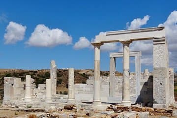 נאקסוס: סיור באוטובוס סביב האי