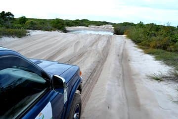 סיור באגם הכחול ברכב 4X4