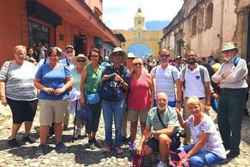 Puerto Quetzal Shore Excursion: Colonial Antigua and Hot Springs with Lunch