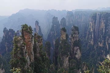 טיול יום פרטי: גלו את פארק Zhangjiajie הלאומי - הר האווטאר.