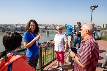 צפון סרביה: סיור יום מלא בסרמסקי קרלובצי ונובי סאד מבלגרד