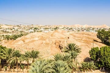 טיול ל-Jericho, נהר הירדן, הר הפיתוי וים המלח מתל אביב