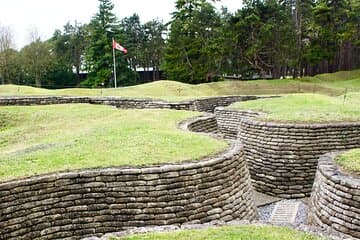 סיור פרטי של Vimy Ridge ושדות הקרב באראס מ-ARRAS