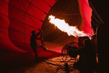 חווית כדור פורח במחיר סביר מעל עמק החתולים עם איסוף והחזרה מהמלון