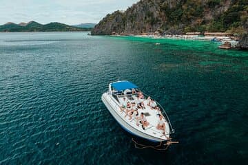 Coron Island Hopping Tour: via Private Yacht