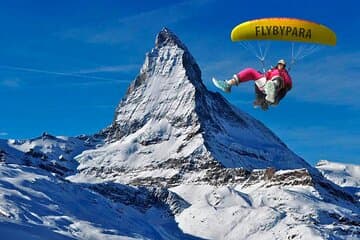 פרגלאיד VIP FLYMATTERHORN מזרמט, עם נוף של מטטרהורן