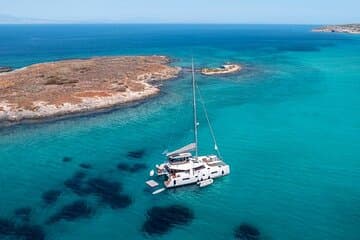 Heraklion Luxury Catamaran to Dia – Chef Lunch & Open Bar