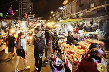 סיור המזון האולטימטיבי בפנום פן בתוק טוק - 20 טעימות ומשקאות כלולים