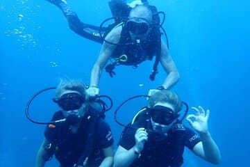 PADI Discover Scuba Diving בסייל רוק מקו פנגן (מתחילים)