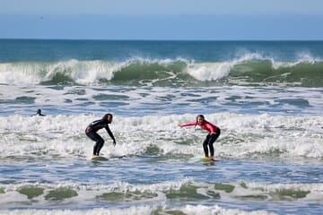 שיעור גלישה קבוצתי פרטי, Pismo Beach קליפורניה עם מורה