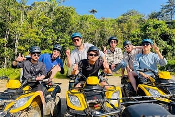 סיור הרפתקאות בוגי / ATV במשך 60 דקות בג'ונגל באוקינאווה