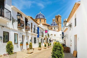 Guadalest, Altea and Algar Fountains entrance from Valencia