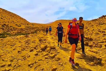 חווית טיול רגלי בקניון תודרה
