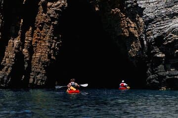 Budva Bay: Kayak & SUP Tour to Coastal Caves