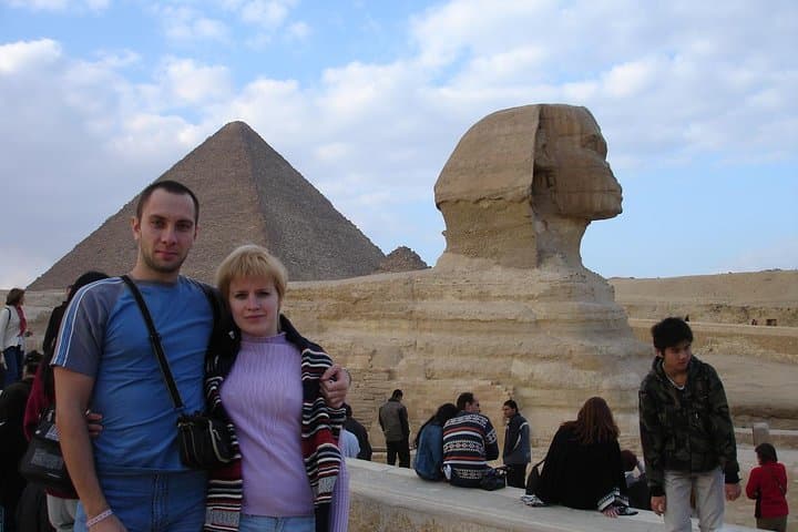 Day Trip to Cairo old Egyptian museum & pyramids with lunch