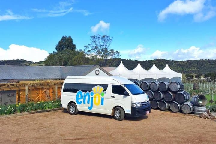 Waiheke Island Premium Wine Tour with Tastings