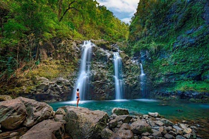 Maui: Famous Road to Hana Waterfalls and Lunch by Mercedes Van