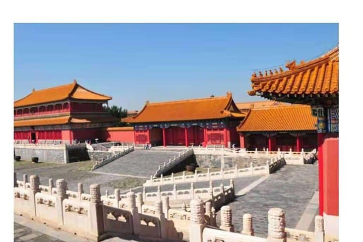 טיול לילה בחומת מוטיאנו ובעיר האסורה עם נהג דובר אנגלית