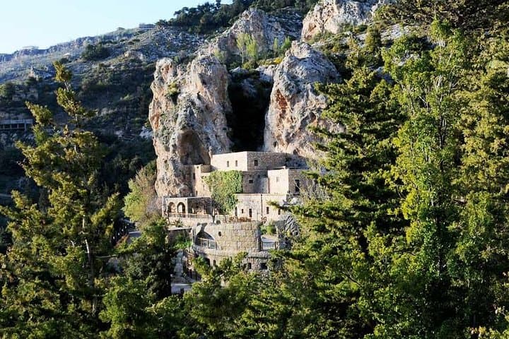 בשארה - עמק קדישה ויער הארזים מביירות