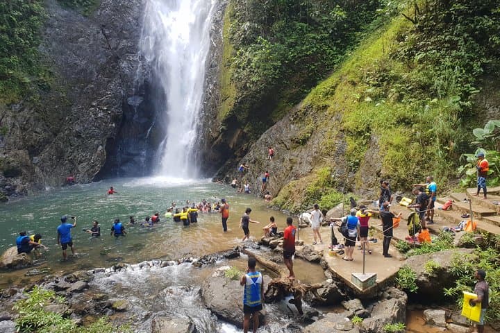 רפטינג בנהרות פיג'י / טיול חוף לספינות קרוז נוסעים
