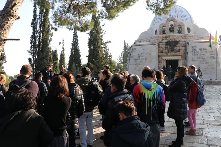 Travel to Bethlehem Half Day Guided Tour from Jerusalem 