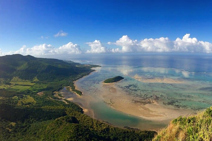 Hiking Le Morne Brabant