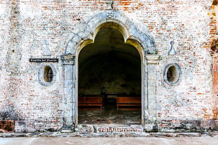 Omoa Day Tour from San Pedro Sula